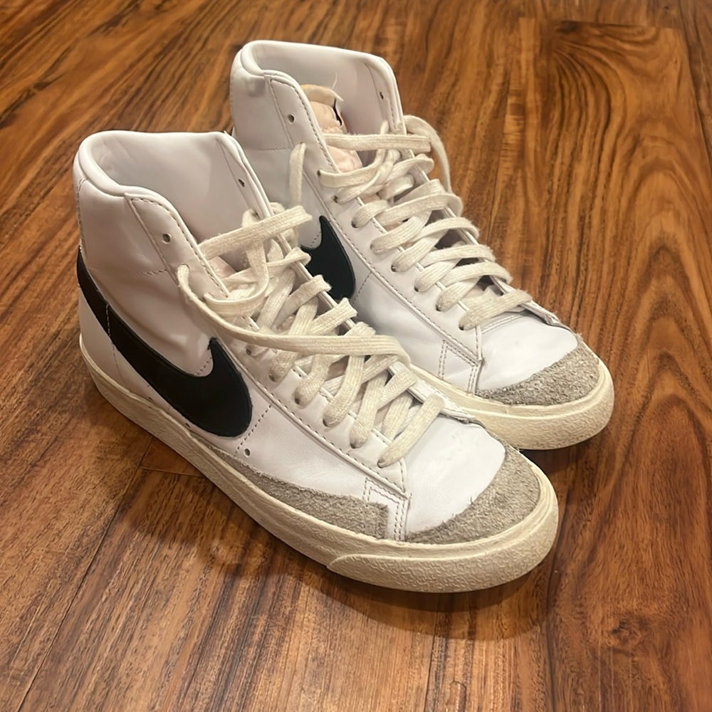 Nike blazers 7.5 women